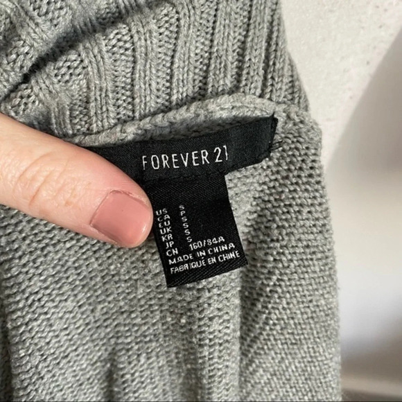 Forever 21 • Grey Open Front Cardigan - Picture 5 of 6